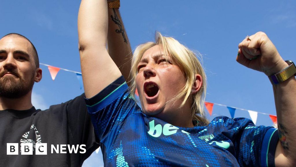 'It takes strength,' says Stoke's seven-time toe-wrestling champion